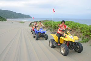 墾丁大腳旅遊 - 駕駛強悍的 ATV 自駕越野沙灘車